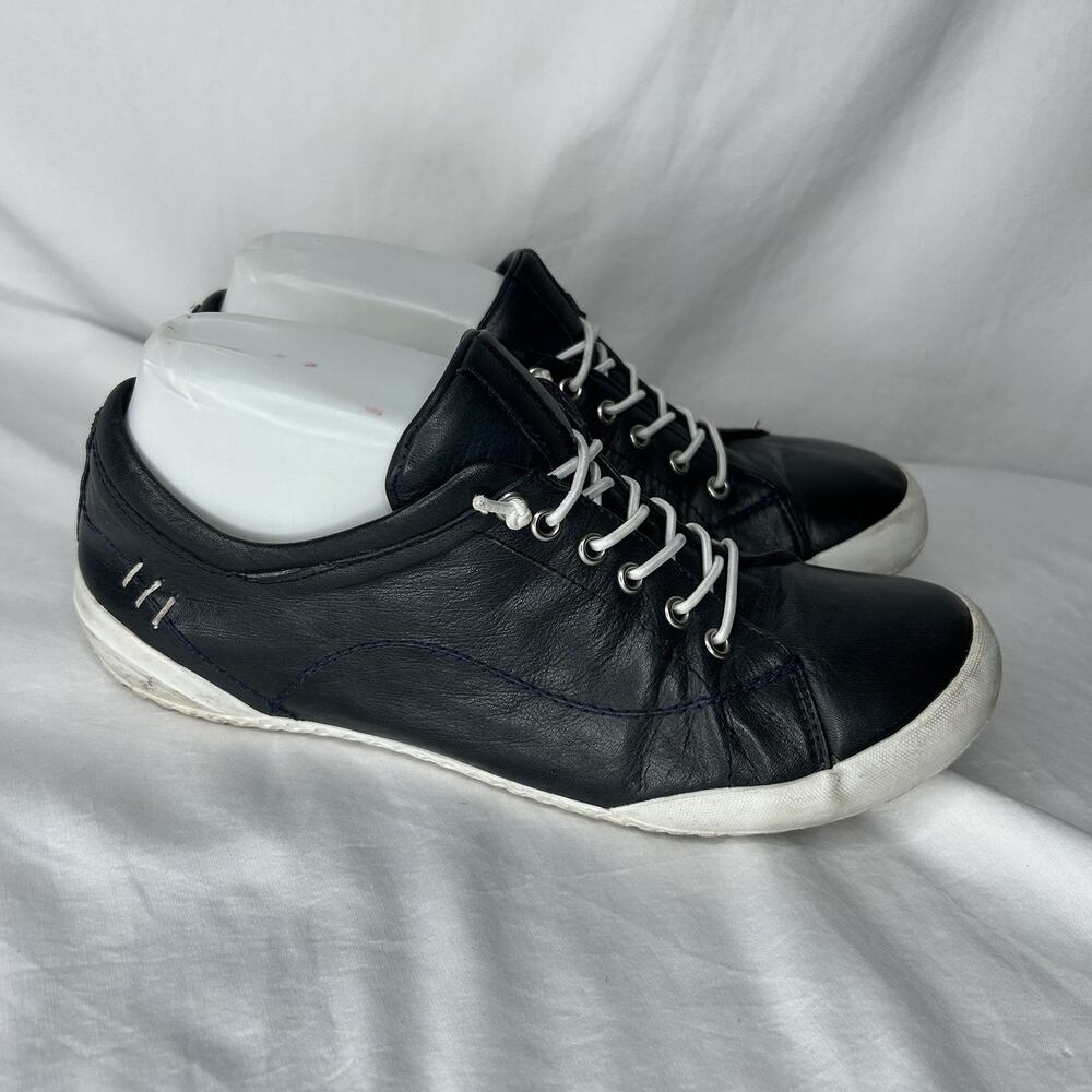 Gelato Tessa Sneakers Size 38 (US 7.5) Navy Blue Barefoot